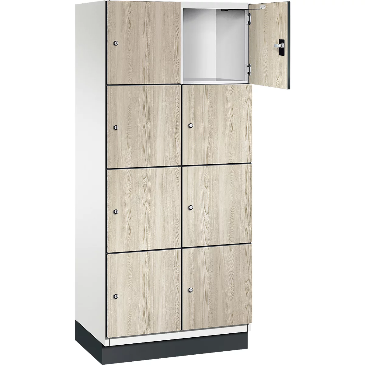 Armoire à huit compartiments, portes en bois, une porte ouverte.