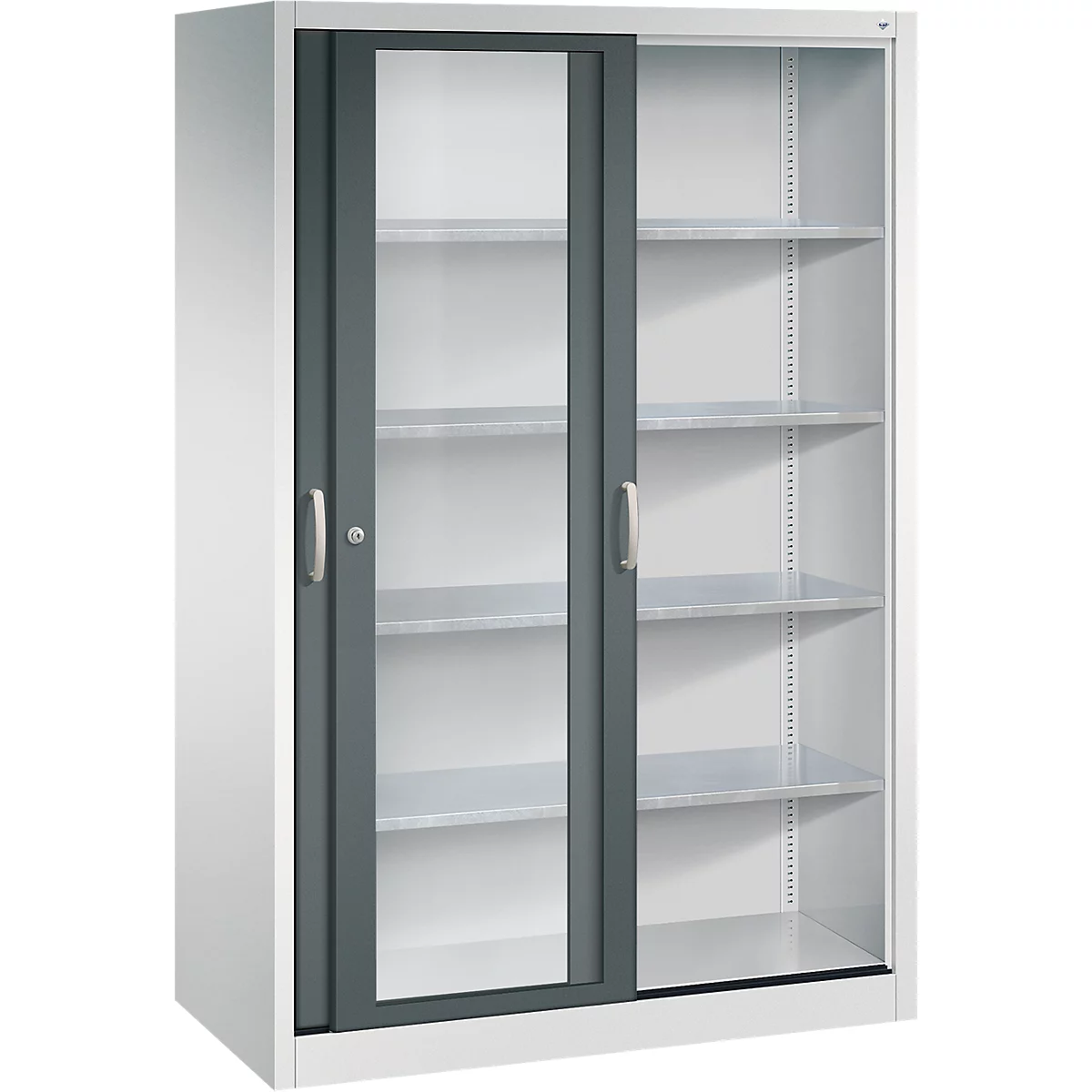 Armoire de bureau blanche avec deux portes coulissantes grises avec inserts en verre et étagères intérieures.