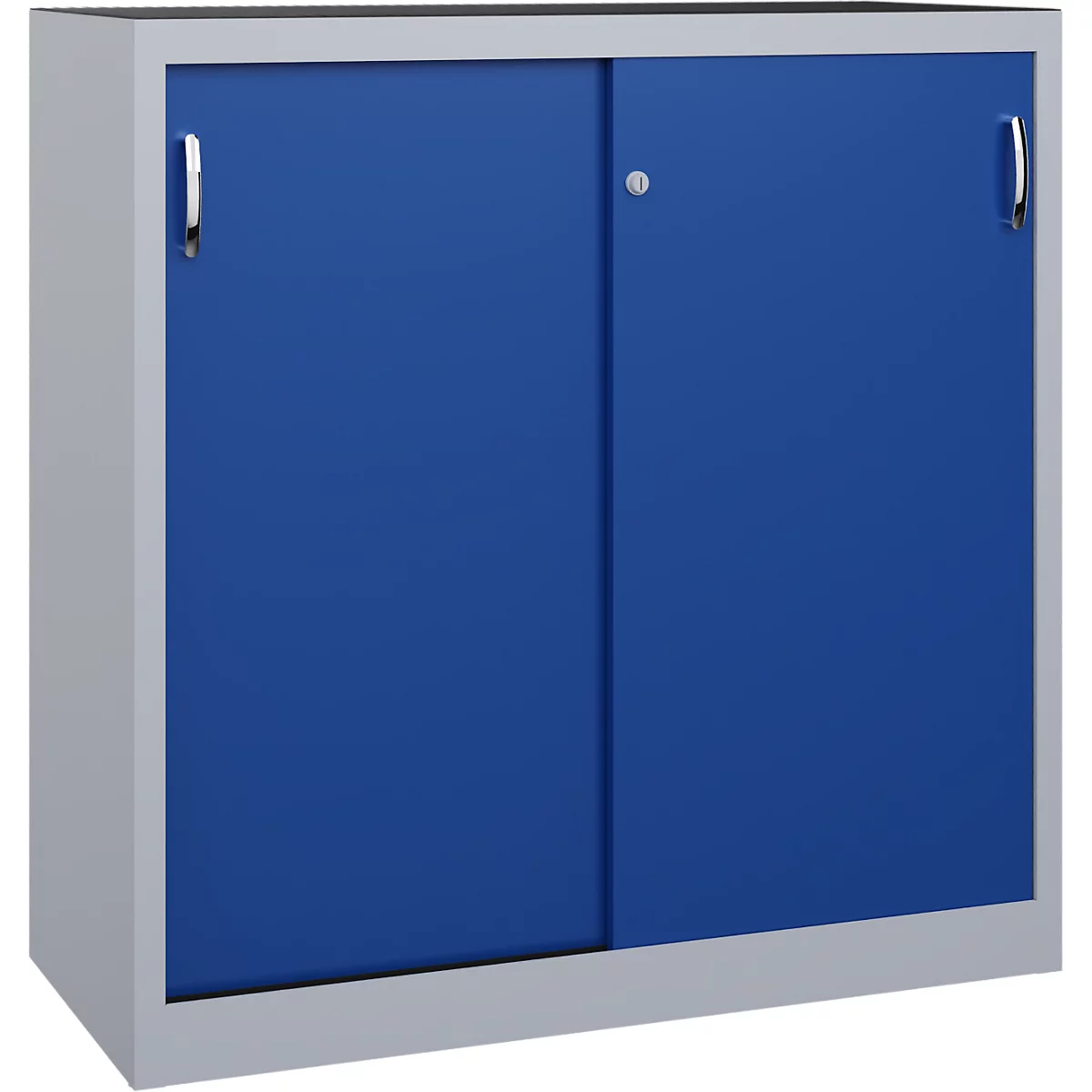 Une armoire en acier bleu avec deux portes coulissantes, cadre argenté et poignées argentées sur fond neutre.