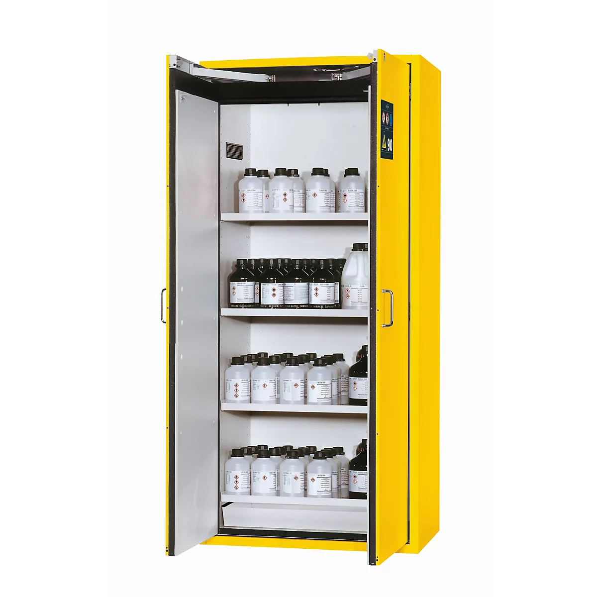 Armoire chimique jaune avec portes ouvertes. De nombreuses bouteilles à l'intérieur.