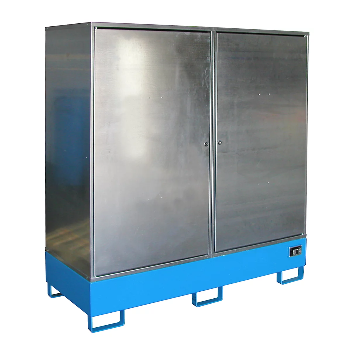 Armoire pour matières dangereuses BAUER GS-2, en tôle d'acier, accessible en fauteuil roulant, pour 2 fûts de 200 l, L 1680 x P 690 x H 1780 mm, bleu