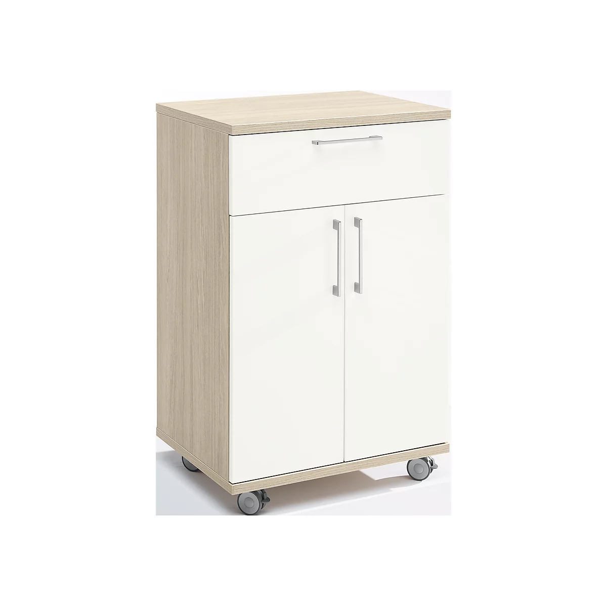 Une armoire blanche avec deux portes et un tiroir. Elle a un cadre en bois et est sur roulettes.