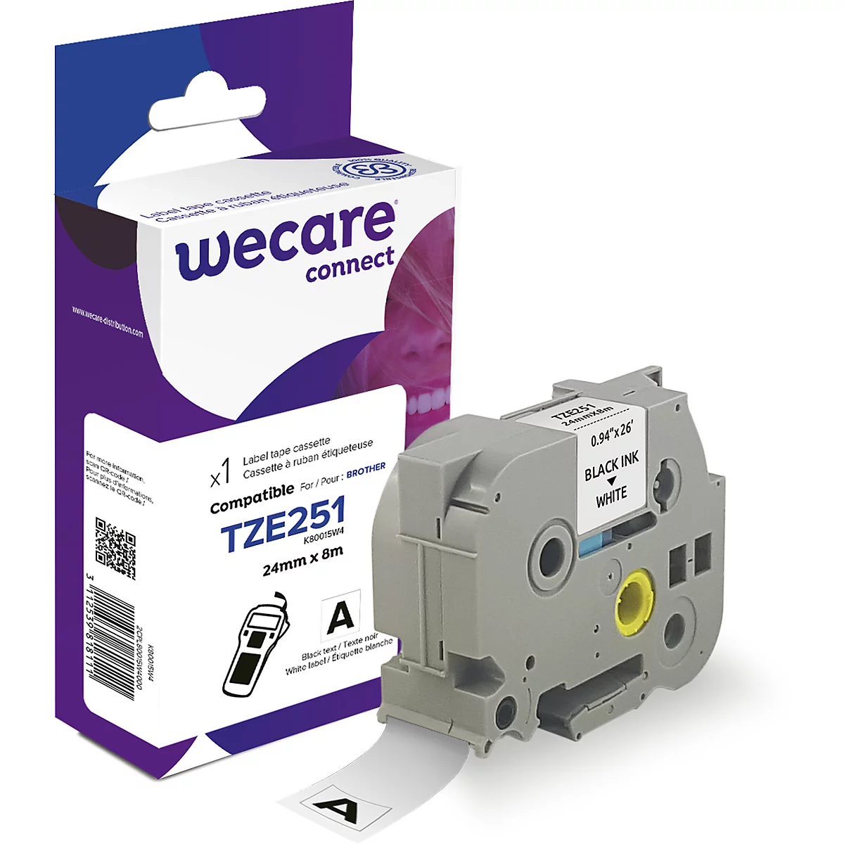 Graue Beschriftungskassette neben Verpackung mit Aufschrift "wecare connect". Auf der Kassette steht "BLACK INK WHITE" und das Produkt ist für Brother kompatibel.