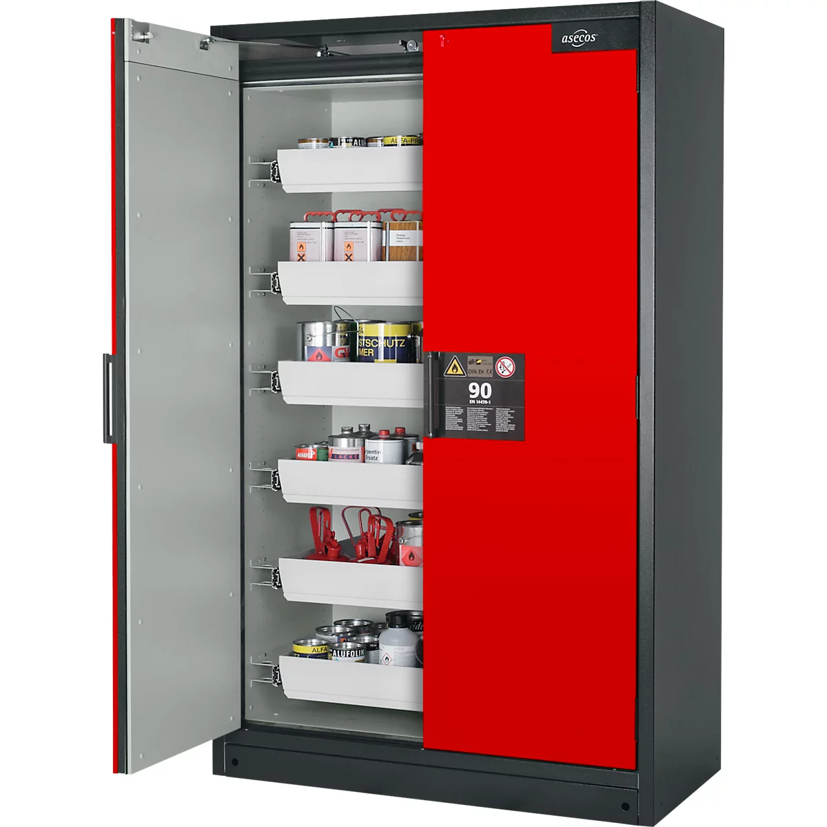 Een rode, gedeeltelijk geopende veiligheidskast met verschillende witte planken, gevuld met diverse items.