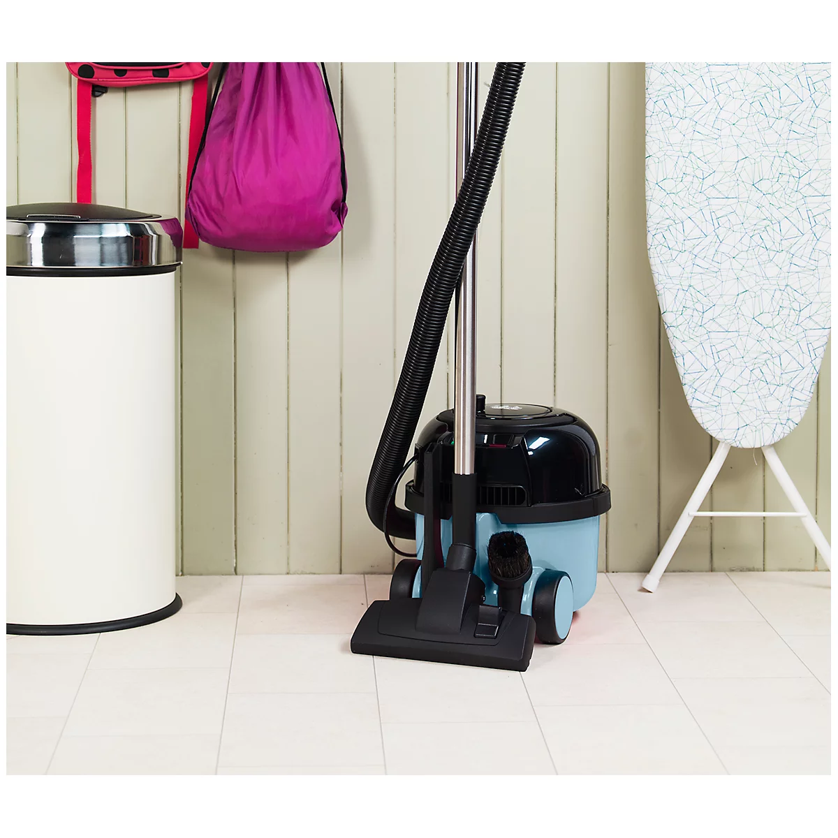 Aspirateur HENRY Allergy, 620 W, filtre en 3 étapes, volume 6 L, avec support à accessoires