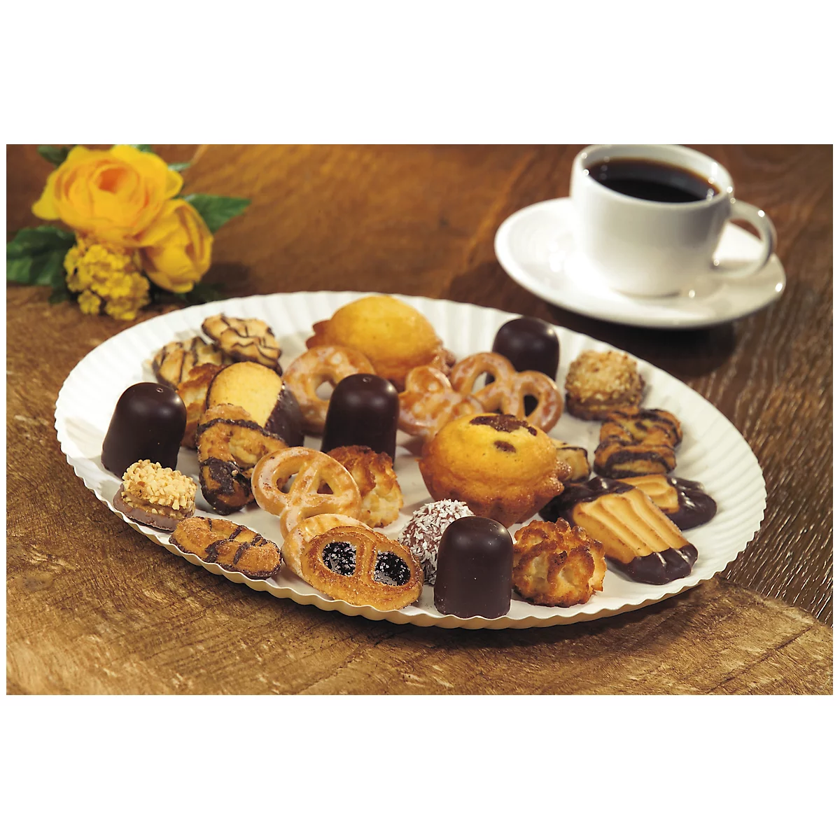 Assiette en carton Papstar Pure, jetable, ronde, Ø 290 mm, qualité alimentaire, certifiée FSC® &amp; compostable, blanche, 2 x 100 pièces