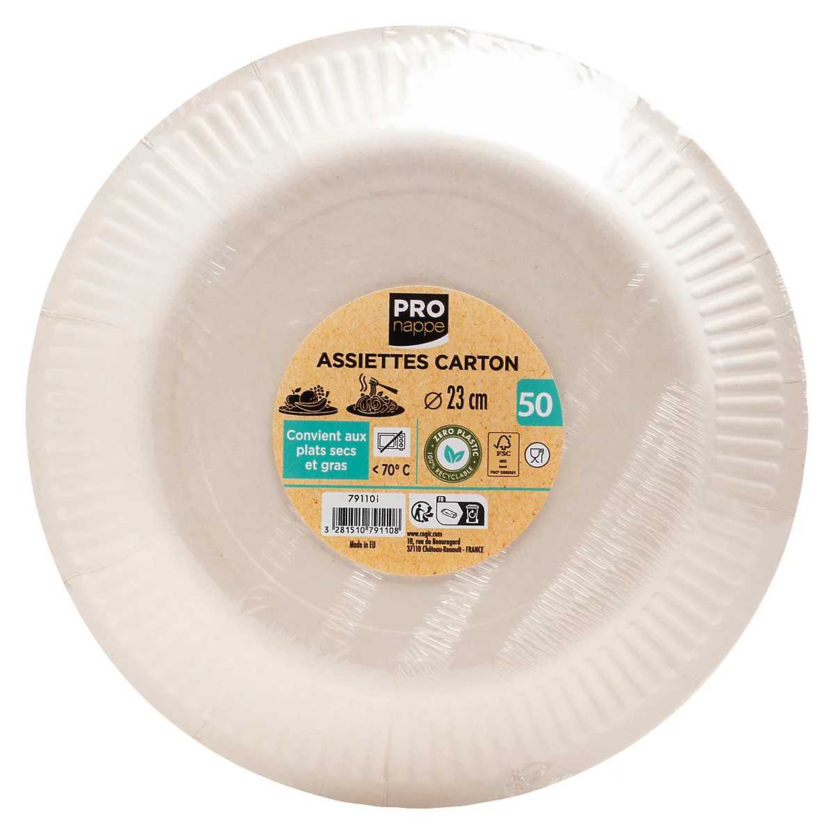 Une assiette en carton blanche avec un bord strié, emballée dans du film, avec impression : PRO, Assiettes Carton, Ø23 cm, 50.