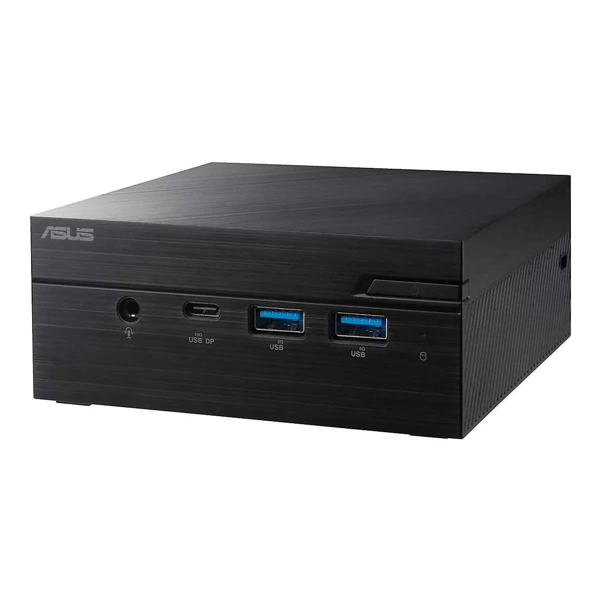 Schwarzer Mini-PC mit ASUS-Logo. Auf der Vorderseite: USB-Anschlüsse, Audioanschluss, und Power-Knopf. Geriffelte Seiten.