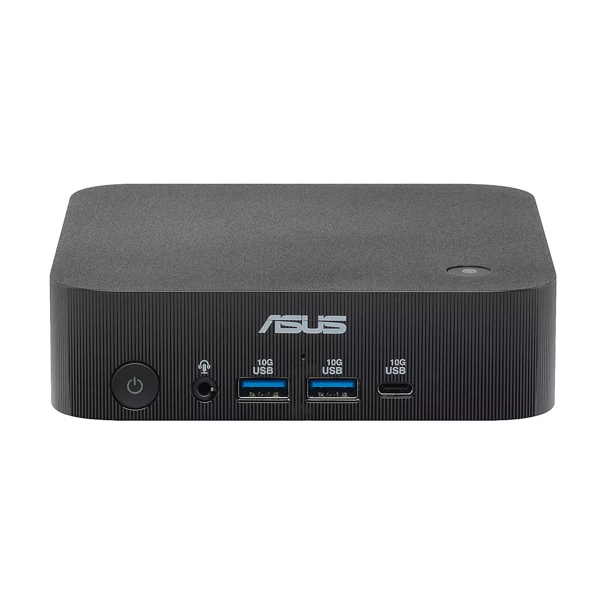 Schwarzer Asus Mini-PC mit Anschlüssen für USB, Audio und Power-Button auf der Vorderseite.