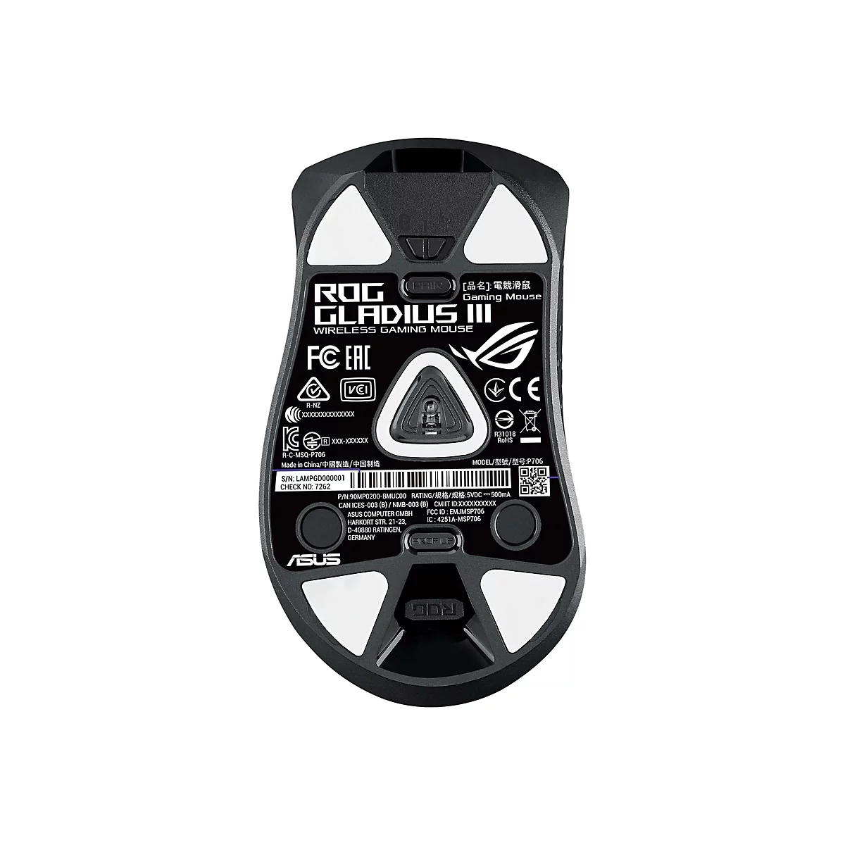 Der Blick auf die Unterseite einer schwarzen Gaming-Maus. Der Text ROG Gladius III ist zu sehen.