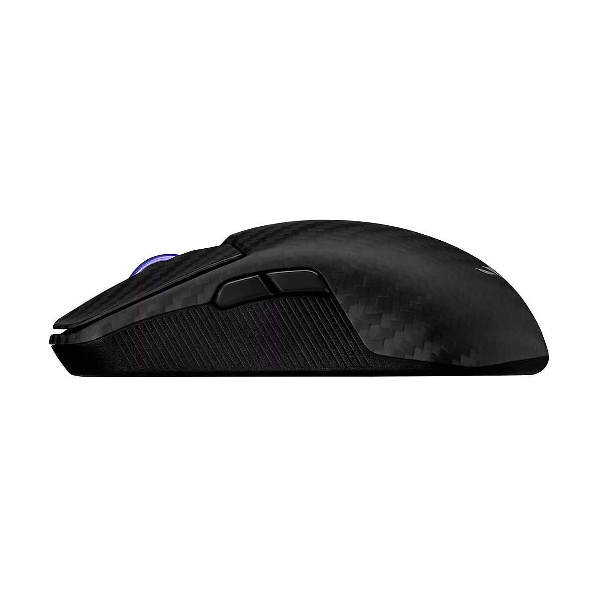 Draufsicht auf eine schwarze Maus mit Karbonfaser-Optik. Die Maus hat zwei Seitentasten und ein Scrollrad.