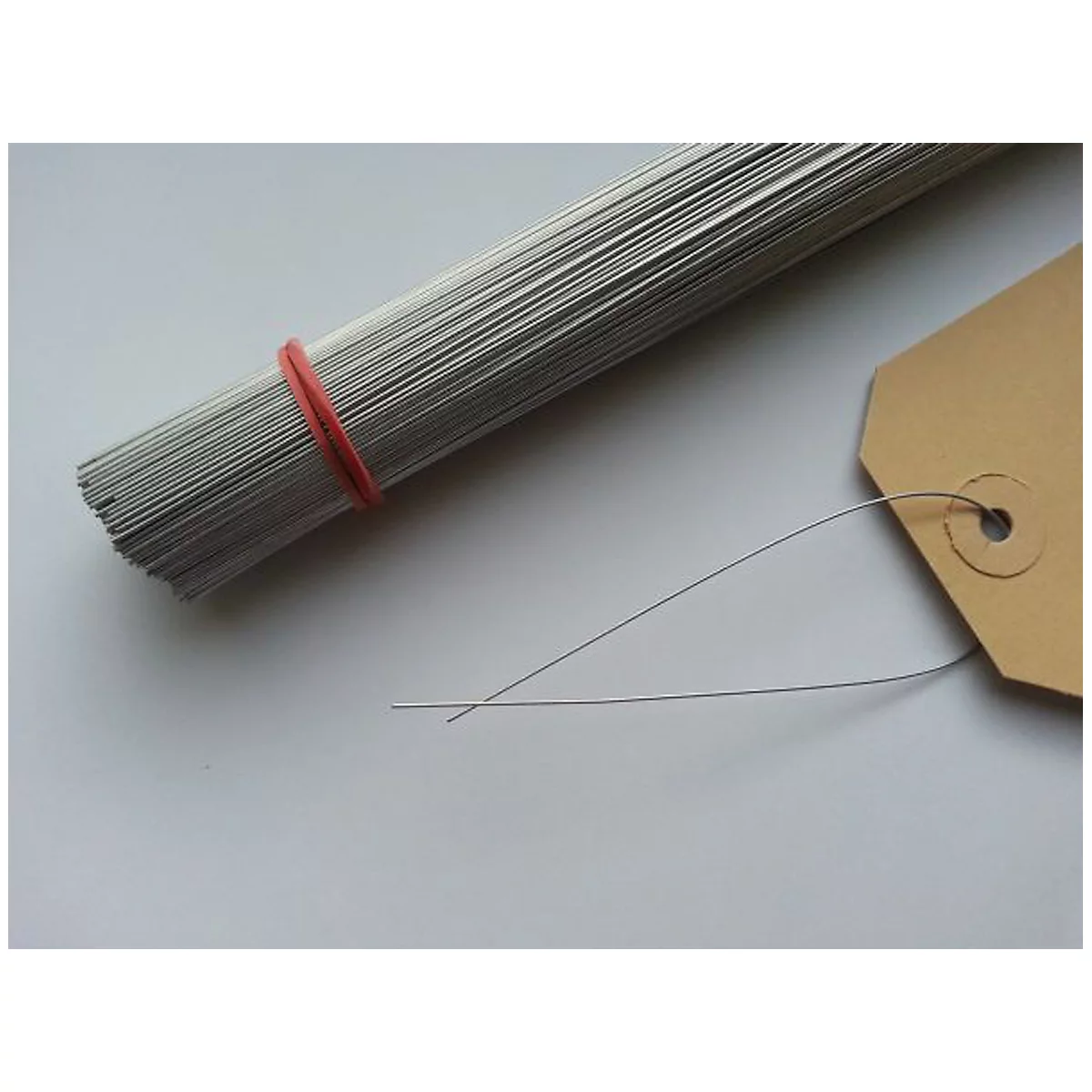 Attaches métalliques