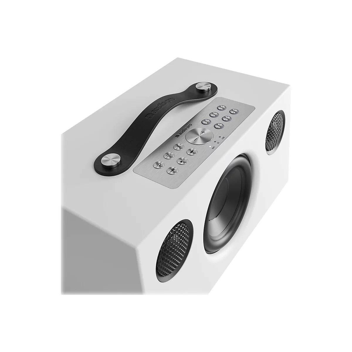 Gros plan sur un haut-parleur Audio Pro blanc avec des détails noirs, un panneau de commande, une poignée de transport. Le haut-parleur est légèrement vu d'en haut.