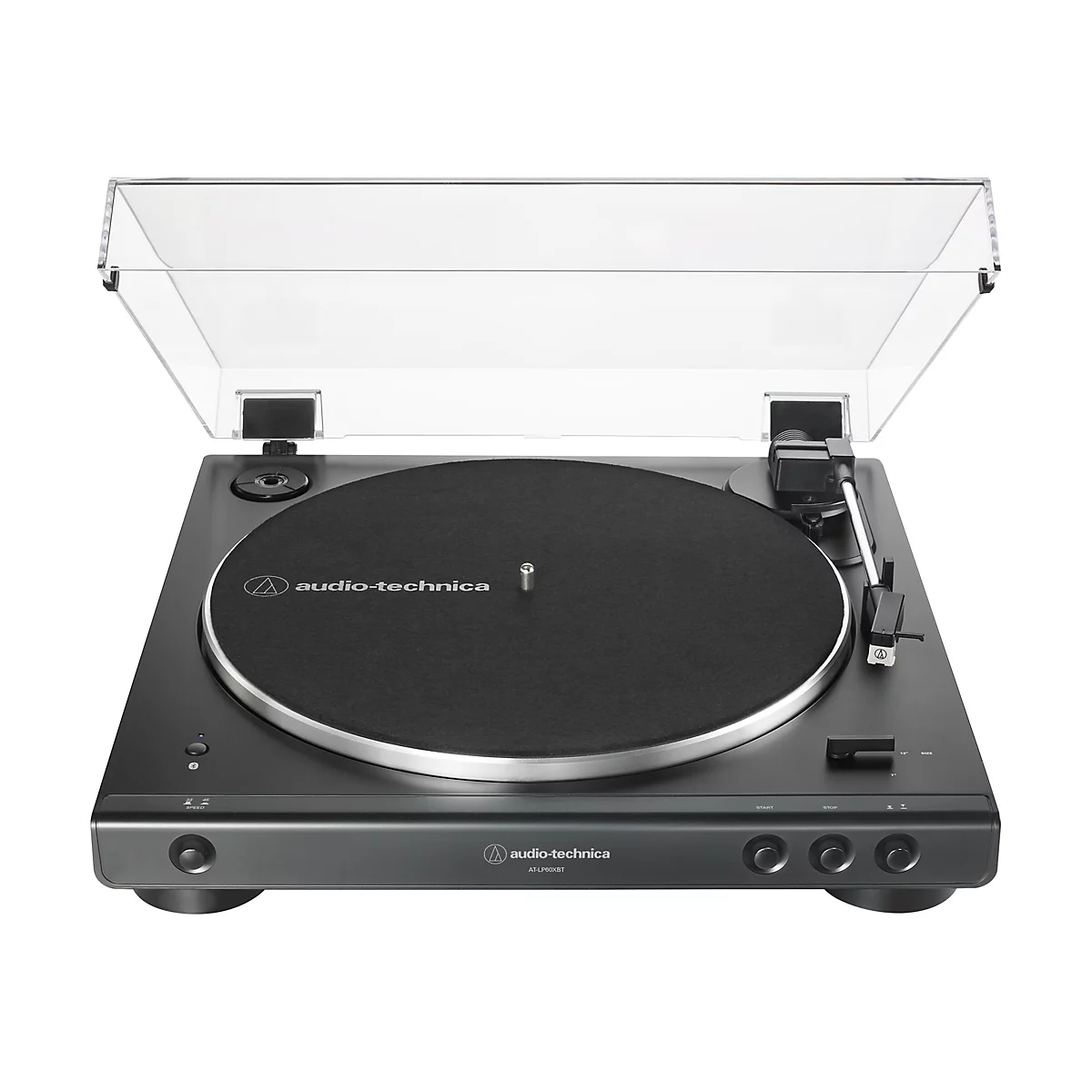 Schwarzer Audio-Technica Plattenspieler AT-LP60XBT mit geöffneter Abdeckung vor weißem Hintergrund.