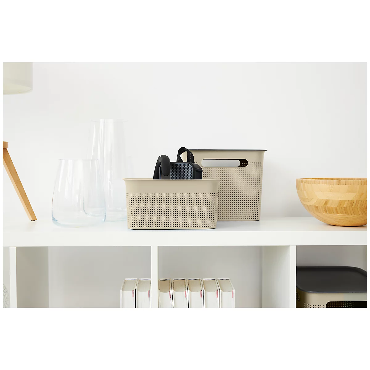 Aufbewahrungsbox Rotho BRISEN, Volumen 4,5 l, Lochstruktur, stapelbar, ohne Deckel, L 262 x B 180 x H 130 mm, Recycling-PP, cappuccino