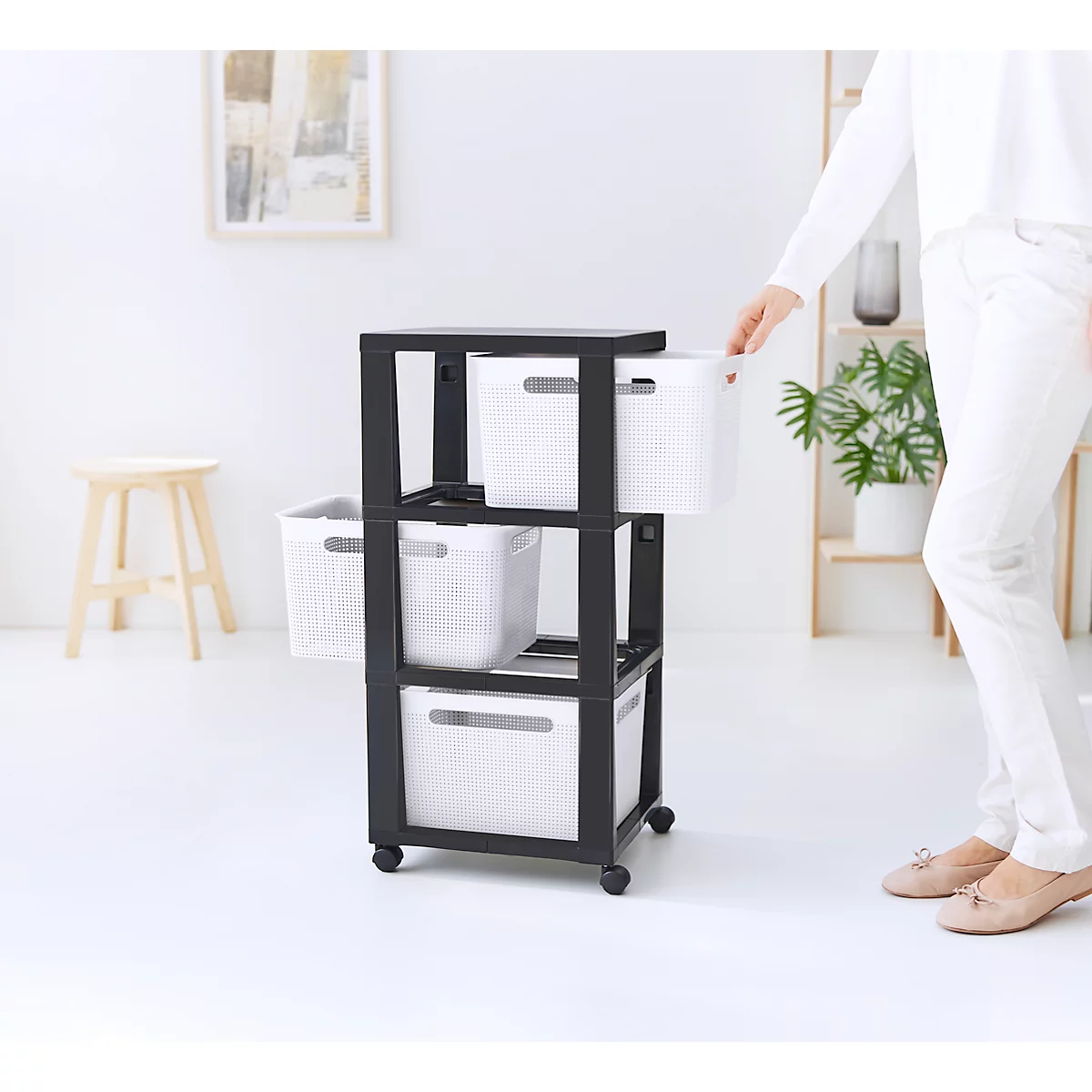 Aufbewahrungsturm BRISEN, mit Rollen, 3 x 16 Liter, bis 30 kg, beidseitig entnehmbare Schubladen, Recyclingkunststoff, BPA-frei, L 300 x B 366 x H 770 mm, weiss