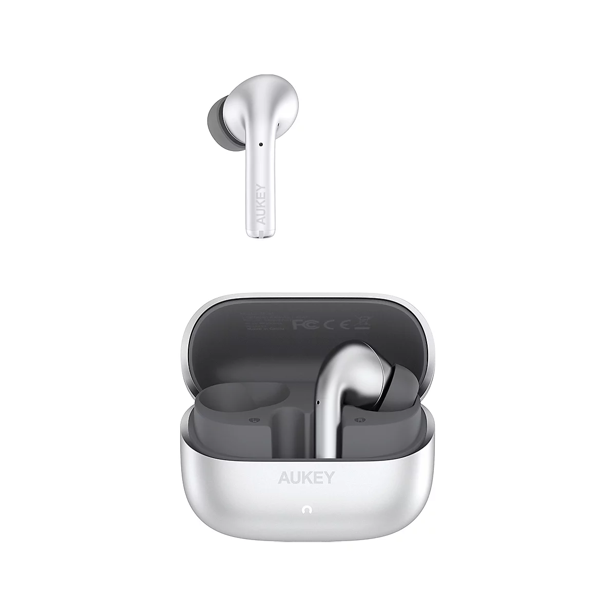 Écouteurs sans fil et étui de chargement : blanc, argenté. Logo "AUKEY" sur l'étui.