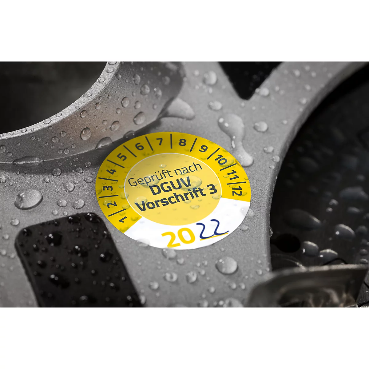 Avery Zweckform 7908 Prüfplaketten „DGUV Vorschrift 3“ 20__zum Selbereintragen, extrem robust, Ø 30 mm, 80 Stück/10 Bogen, Vinylfolie, gelb