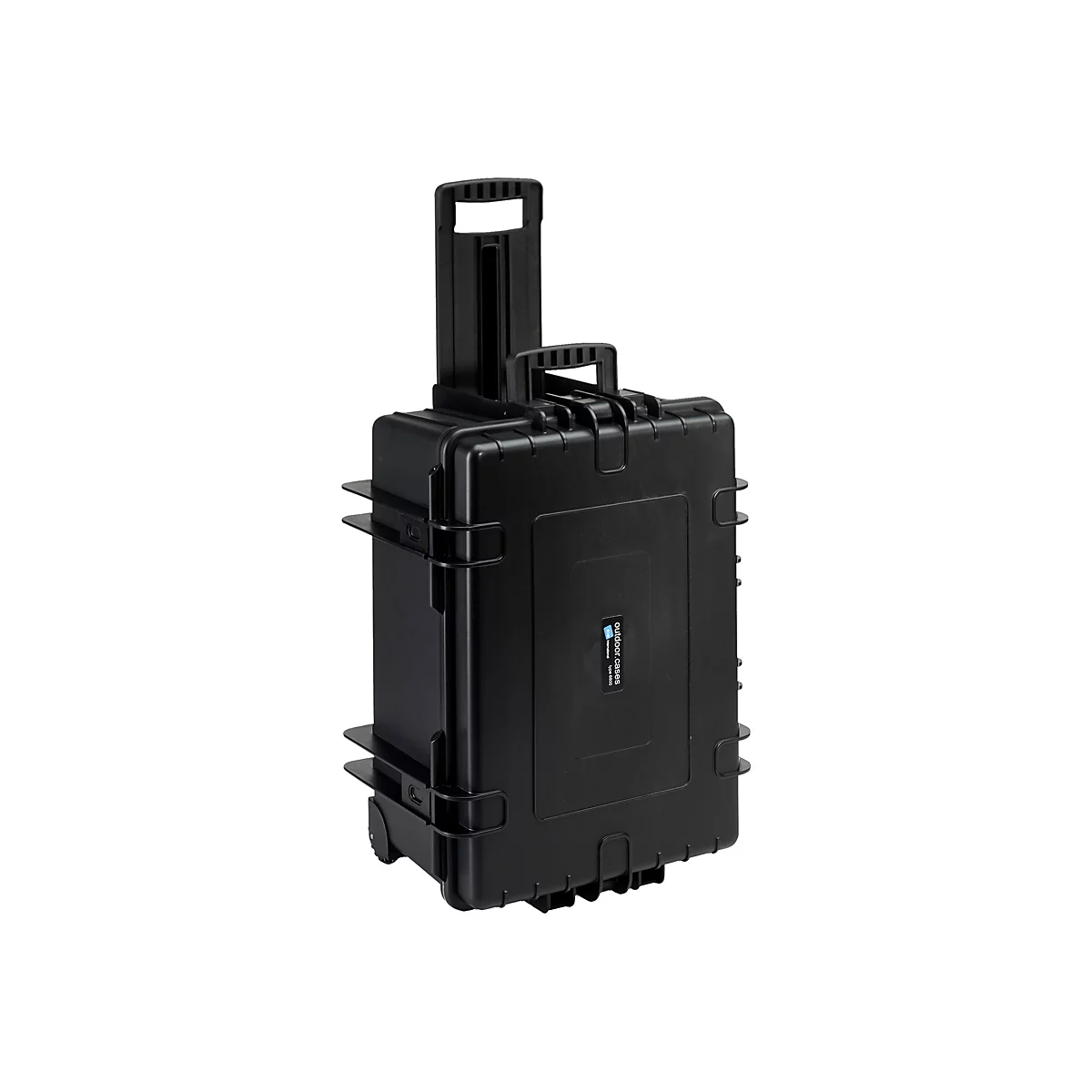 Schwarzer Outdoor-Hartschalenkoffer mit ausziehbarem Trolley-Griff vor weißem Hintergrund.