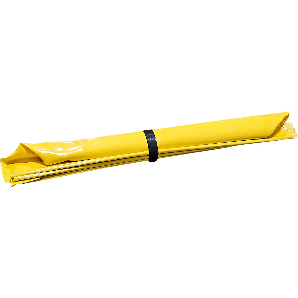 Produit jaune enroulé avec une bande de caoutchouc noire. Repose sur fond blanc.