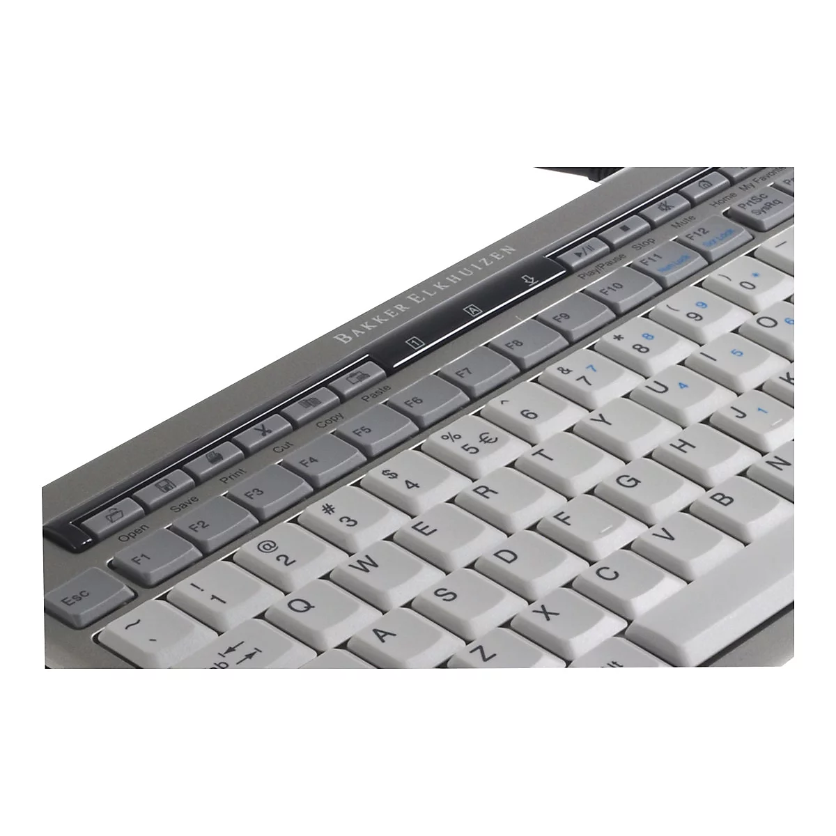Nahaufnahme einer ergonomischen Tastatur in Silber und Weiß mit Fokus auf die Funktionstastenreihe.