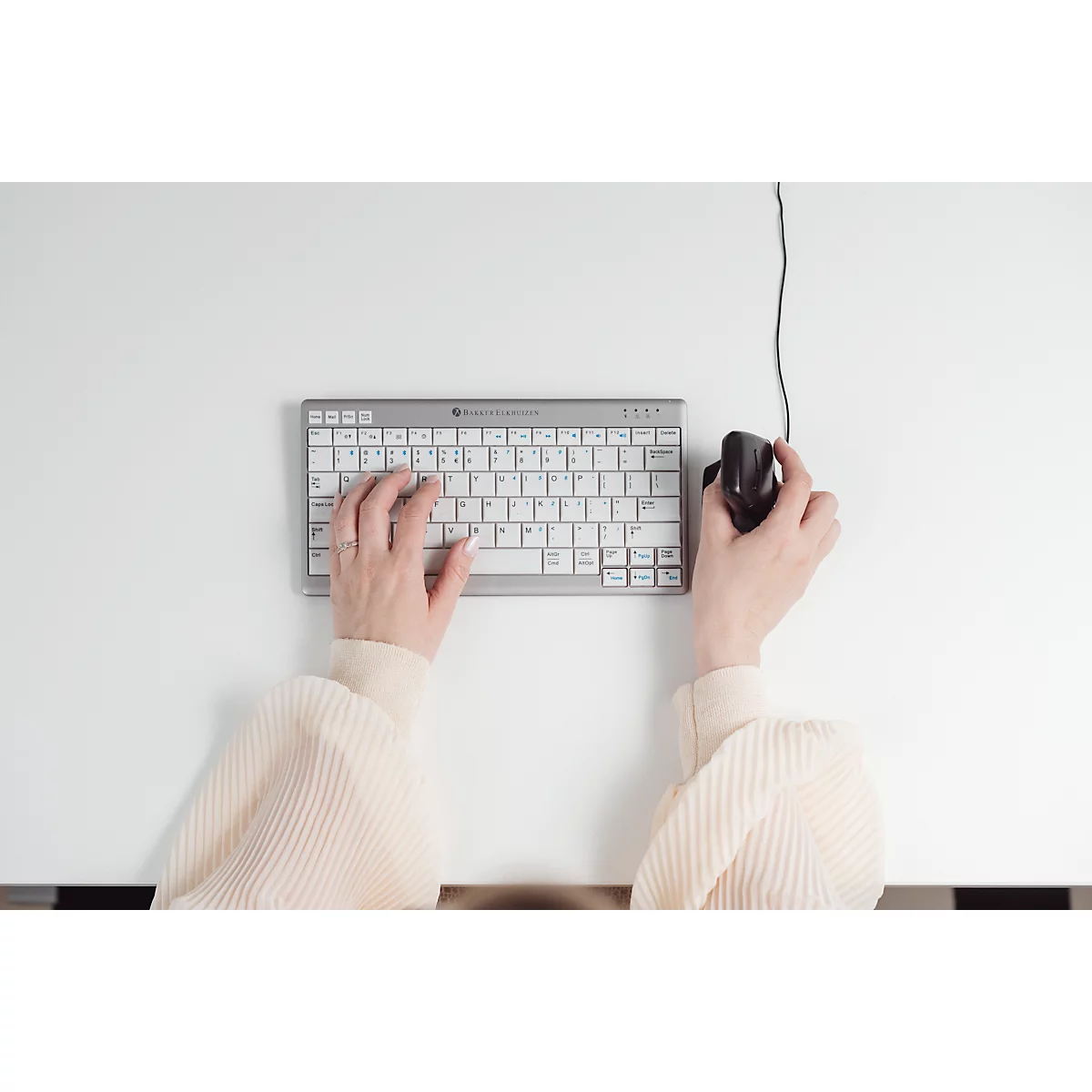 BakkerElkhuizen DXT 3 Precision Mouse, 7 boutons, 4 niveaux de DPI (800, 1200, 1600, 2400), filaire, câble de 1,5 m, ergonomique, USB-C, noir
