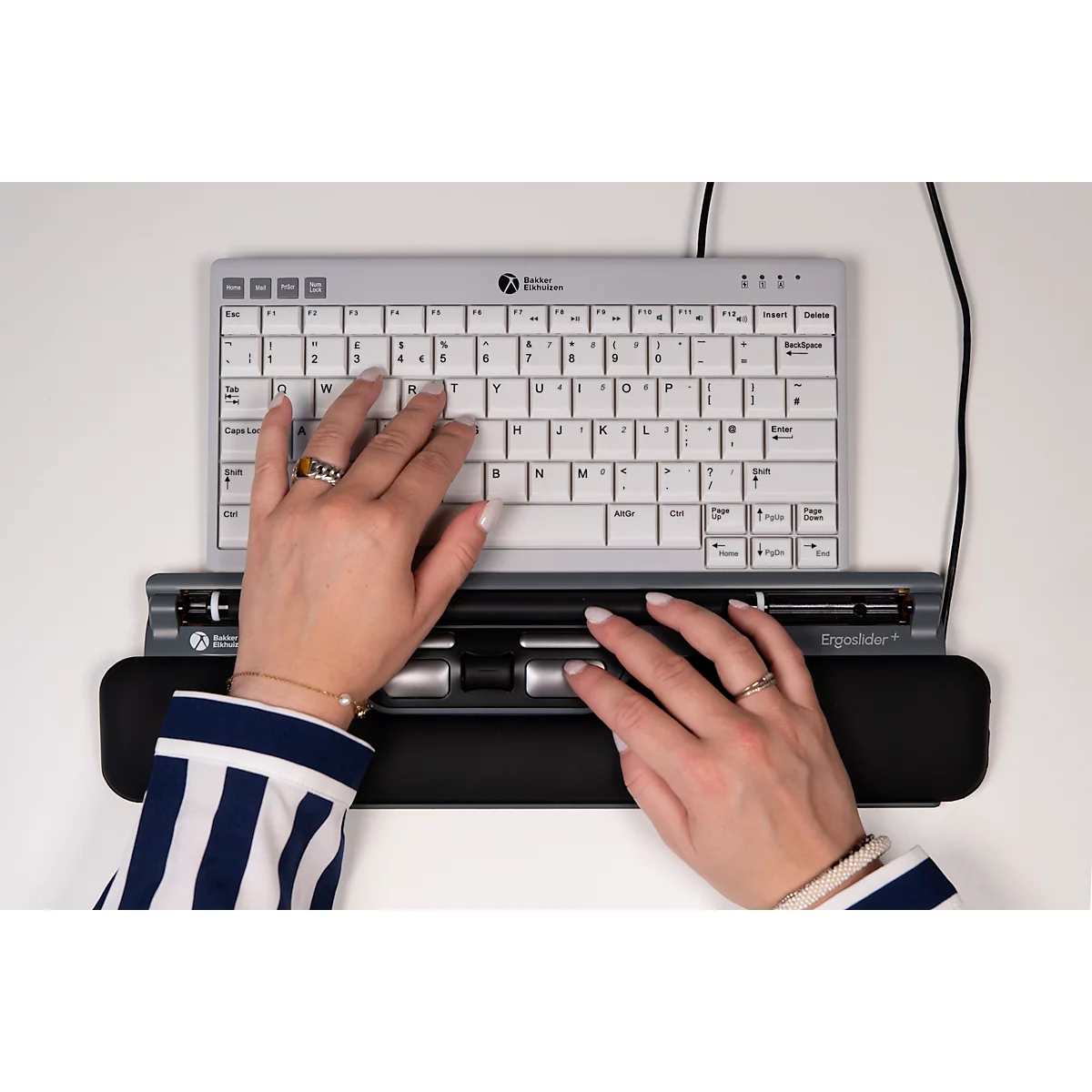 BakkerElkhuizen ErgoSlider+ muis, centraal, ergonomisch, bedraad, scrollbalk, 4 knoppen, USB-A/USB-C, zwart-grijs
