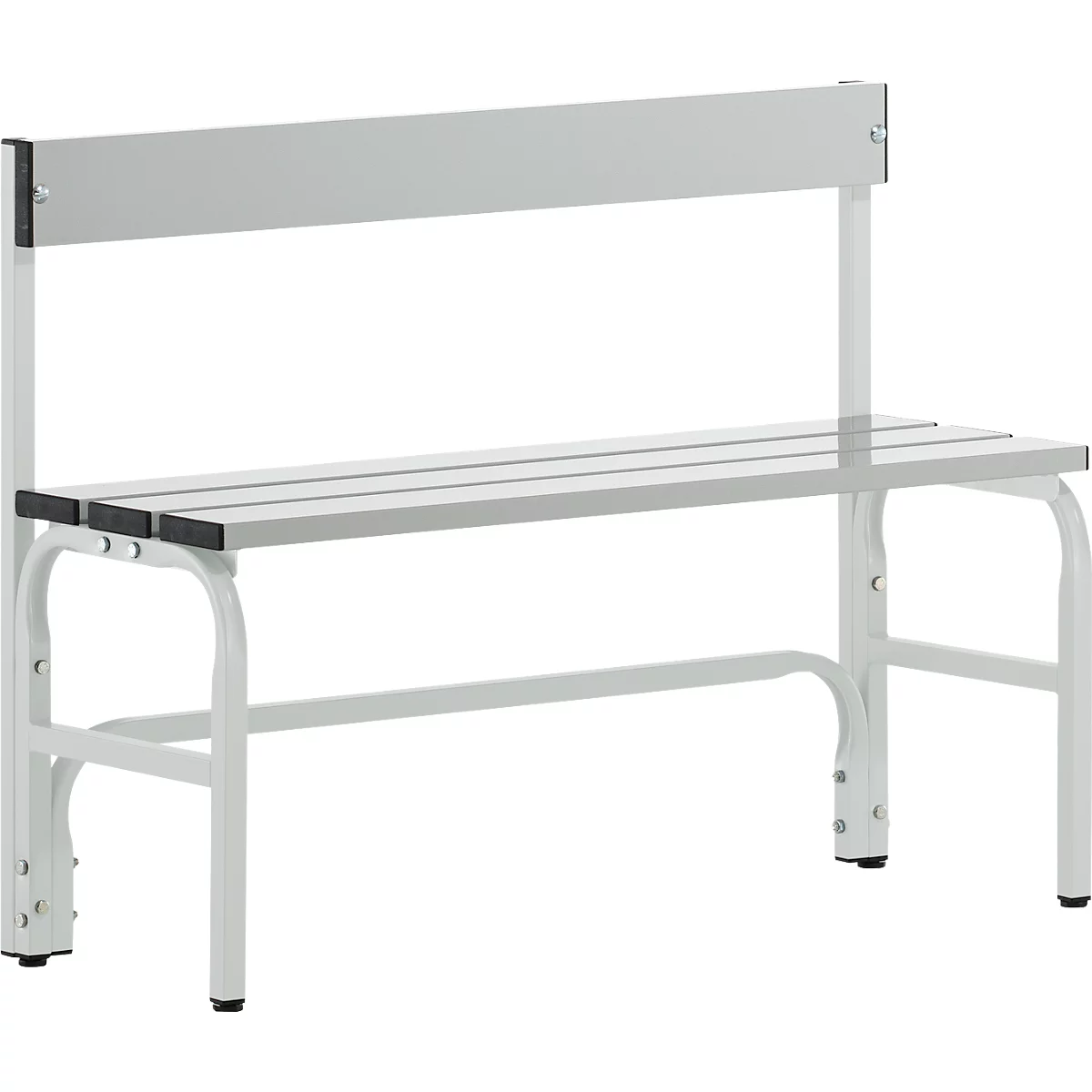 Banc en métal gris avec dossier. Cadre blanc, assise et dossier gris. Sur fond blanc.