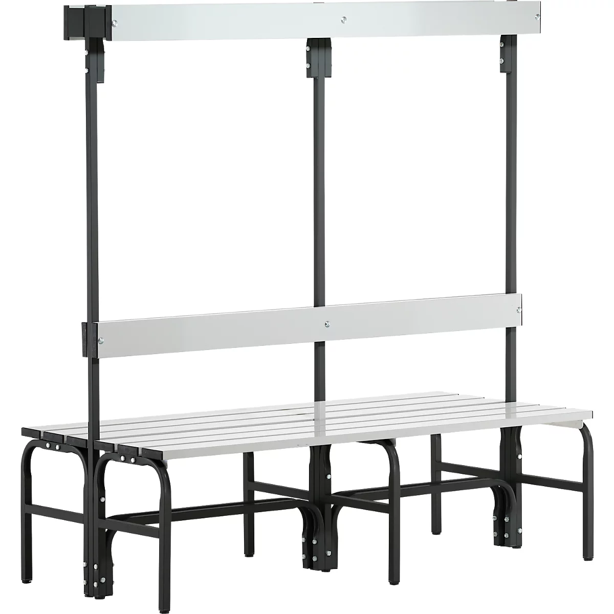 Un banco de vestuario gris-blanco, con asiento y respaldo, marco negro. Ideal para vestuarios.