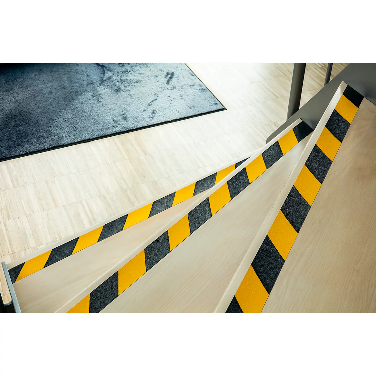 Bande antidérapante Duraline Grip, 15 m, autocollante, pour l'intérieur et l'extérieur protégé, 50 mm, jaune/noir