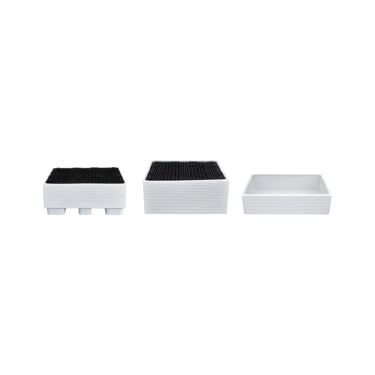 Tres contenedores blancos: un contenedor rectangular con un pincel negro, otro con un pincel y un contenedor vacío.