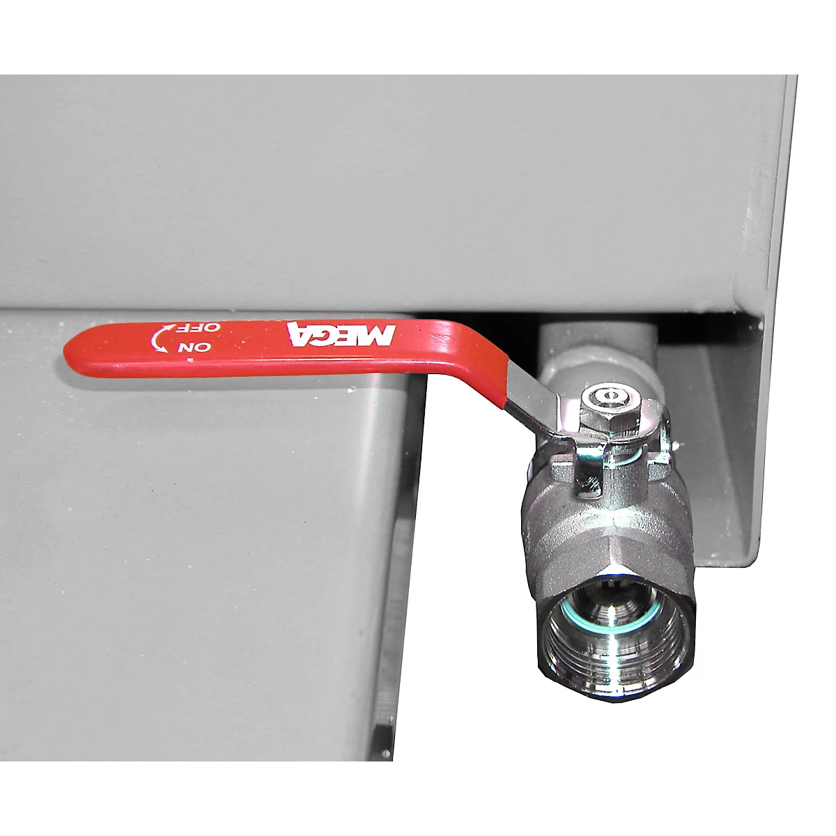 Un robinet à boisseau sphérique rouge Mega fixé à un boîtier gris. "ON" et "OFF" sont imprimés sur la poignée.