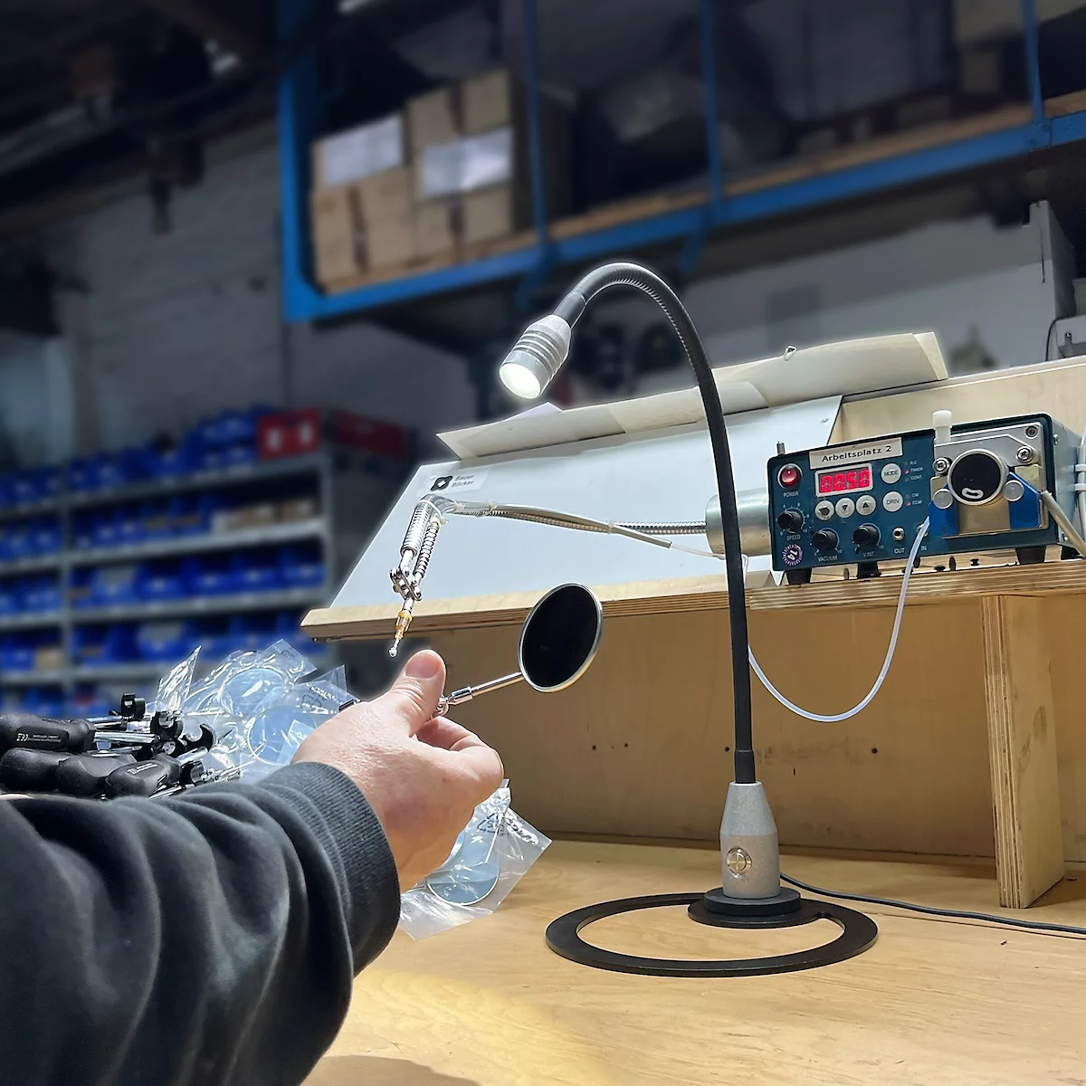 Bauer &amp; Böcker LED werklamp spot, 2,5 W, 200 lm, 5500 K, kantelbaar, dimbaar, magnetische voet, IP65, L 600 mm, aluminium, grijs-zwart