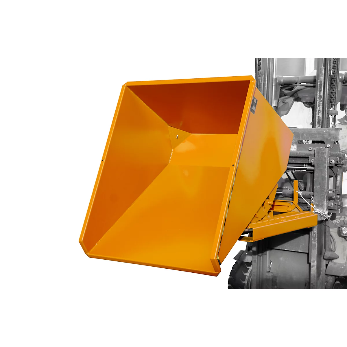 Orangefarbener Kippbehälter mit schwarzem Warnband, Kette und Klappmechanismus.