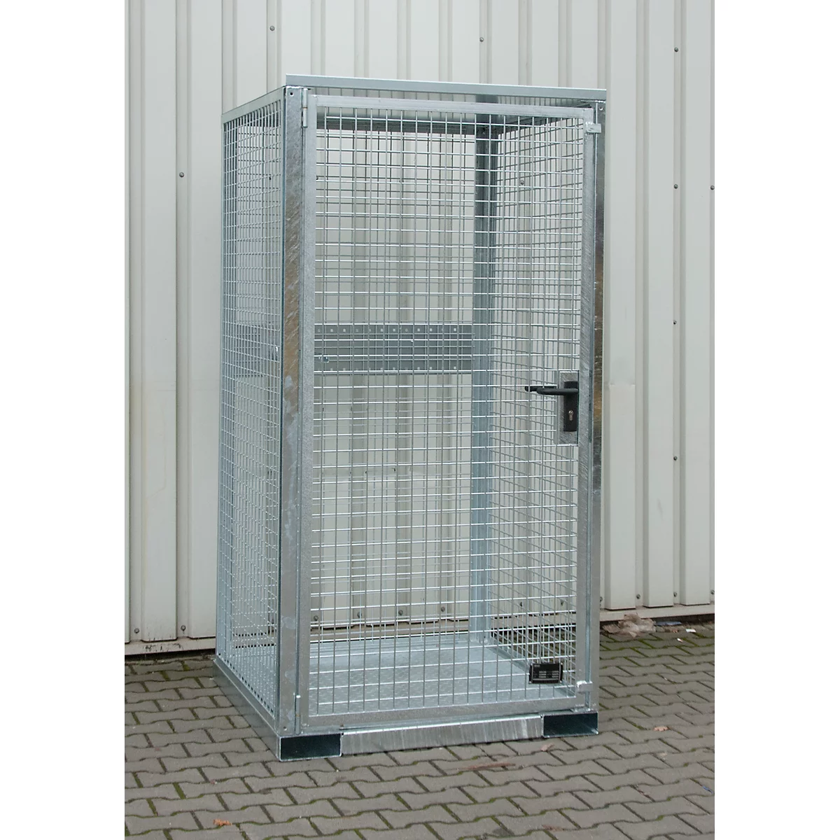 Bauer Gasflaschen-Container, TYP GFC-E, div. Bodenarten verfügbar, abschließbar
