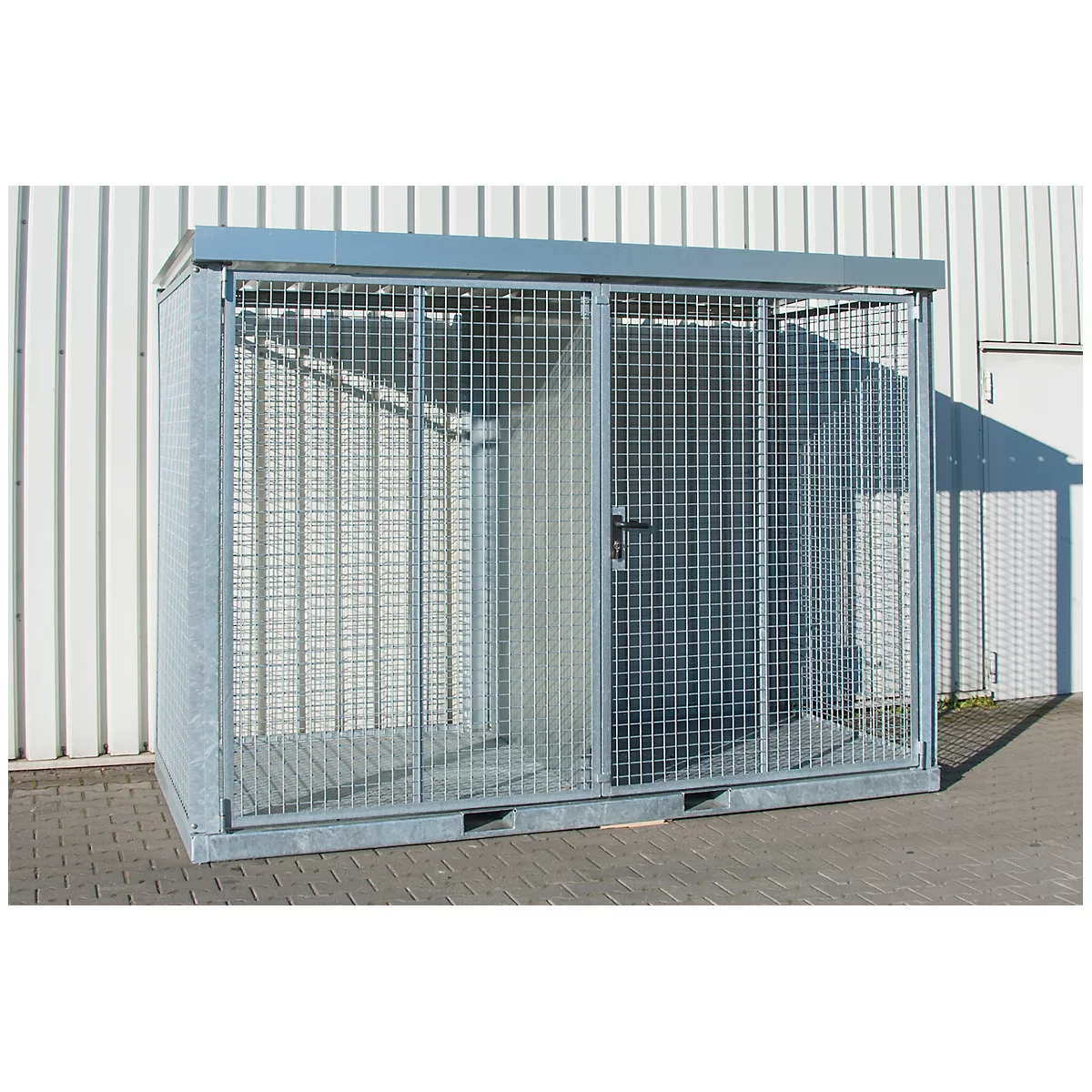 Bauer gasflessencontainer type GFC-E, afsluitbaar, L 3135 x B 1570 x H 2260 mm Traanplaatbodem