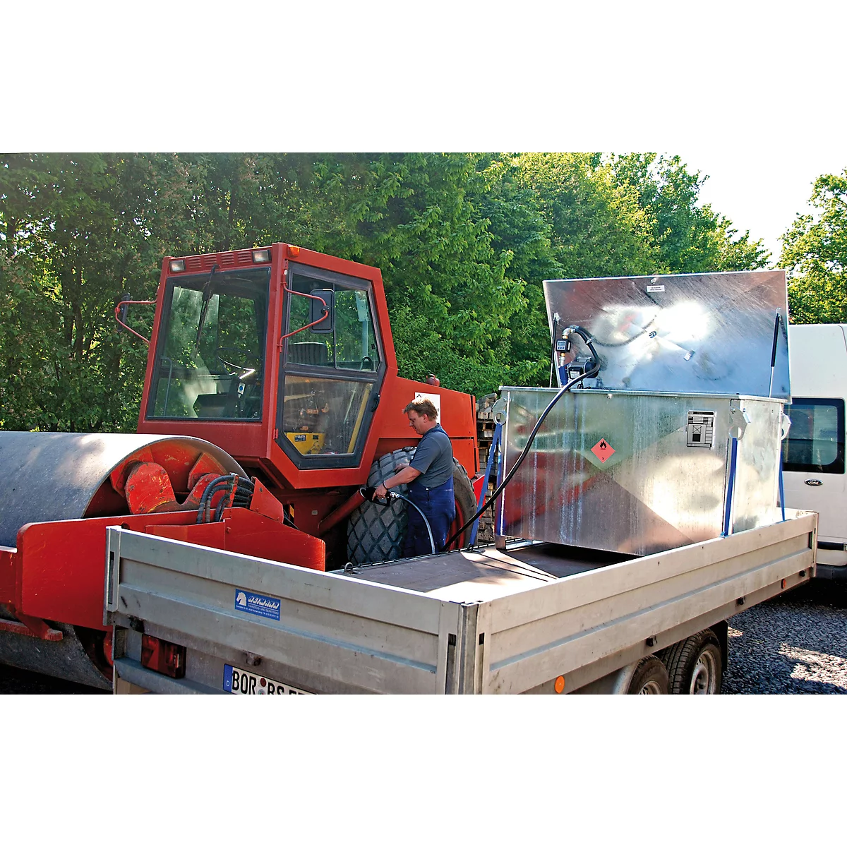 BAUER MT 1000 brandstoftank, toegankelijk per auto, afsluitbaar, 1000 l inhoud, B 1660 x D 880 x H 1100 mm