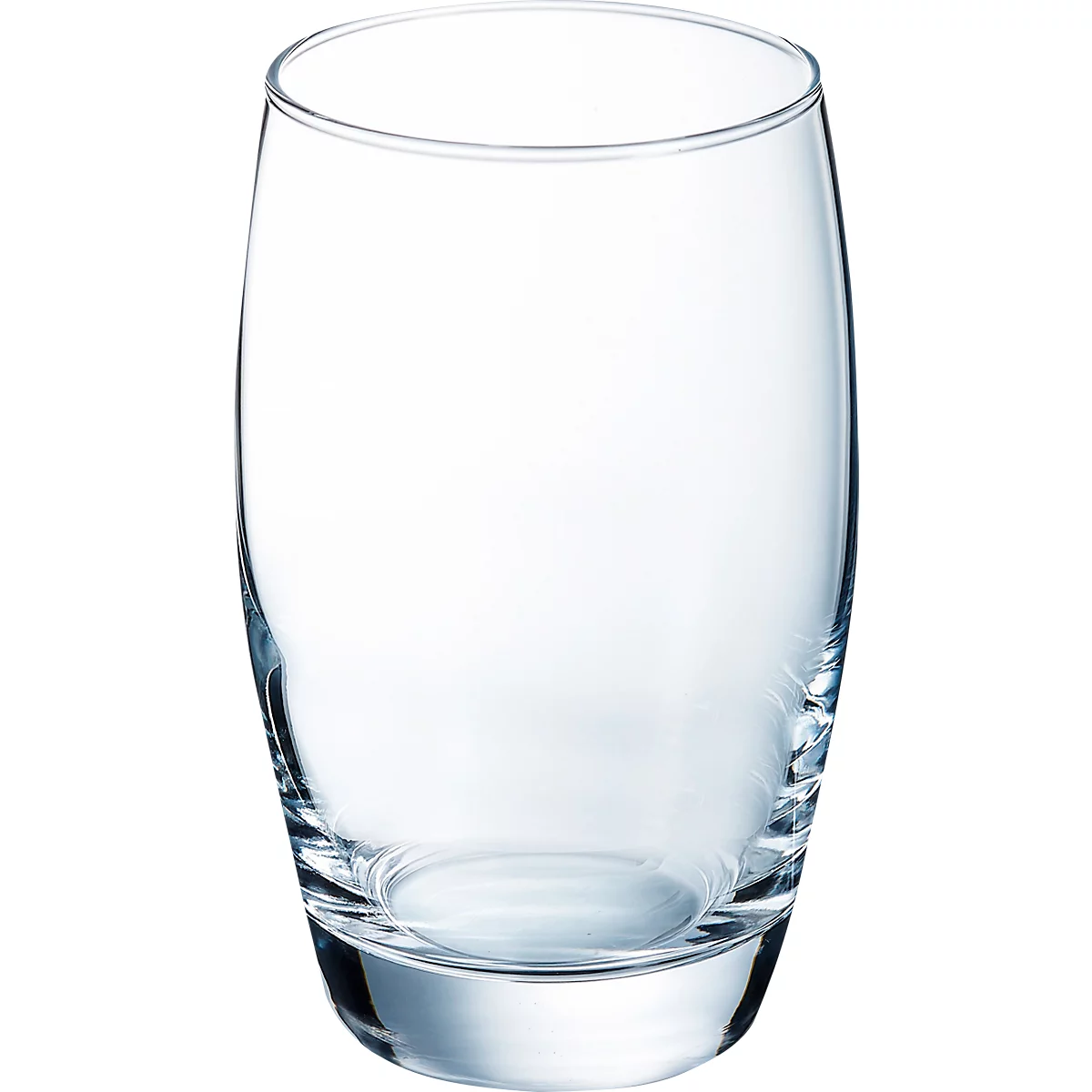 Helder, leeg drinkglas met een licht afgeronde vorm. De bovenste rand is dun.