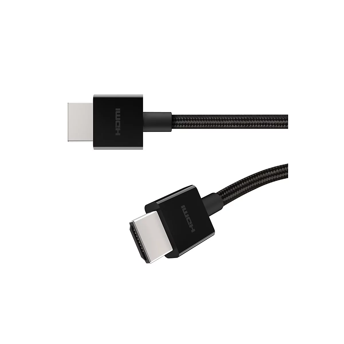 Deux câbles HDMI avec connecteurs noirs et un câble tressé, sur fond blanc.