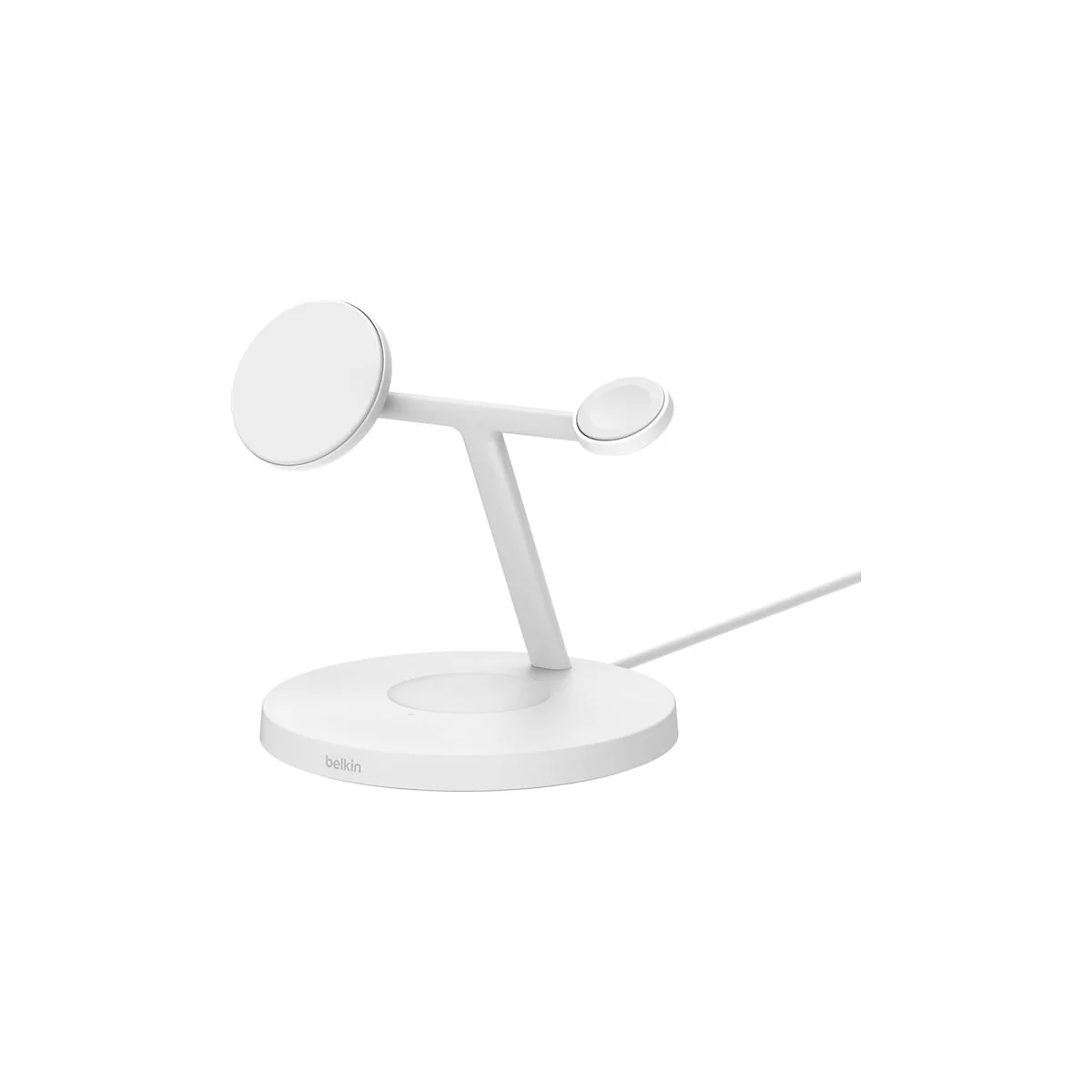 Chargeur blanc pour Apple Watch et iPhone. L'appareil de chargement est de Belkin.