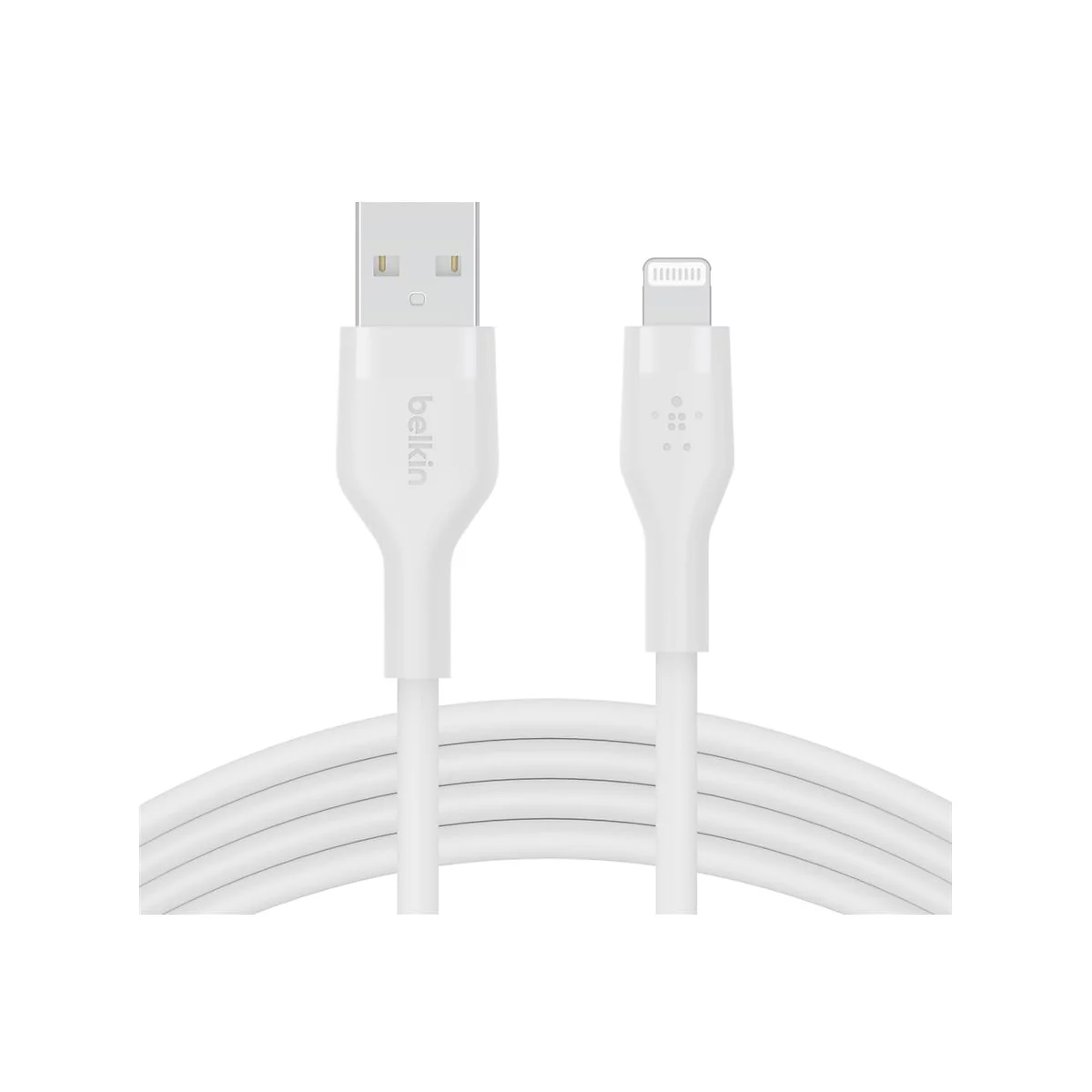 Weißes Belkin USB-A auf Lightning Ladekabel vor weißem Hintergrund.