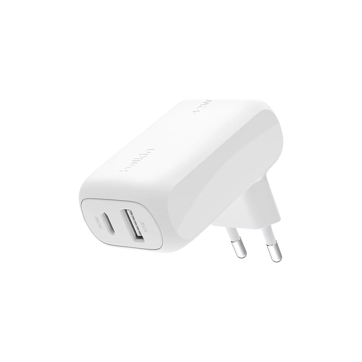Chargeur Belkin blanc avec ports USB. Inscription : Belkin, 30W, 12W, 42W.