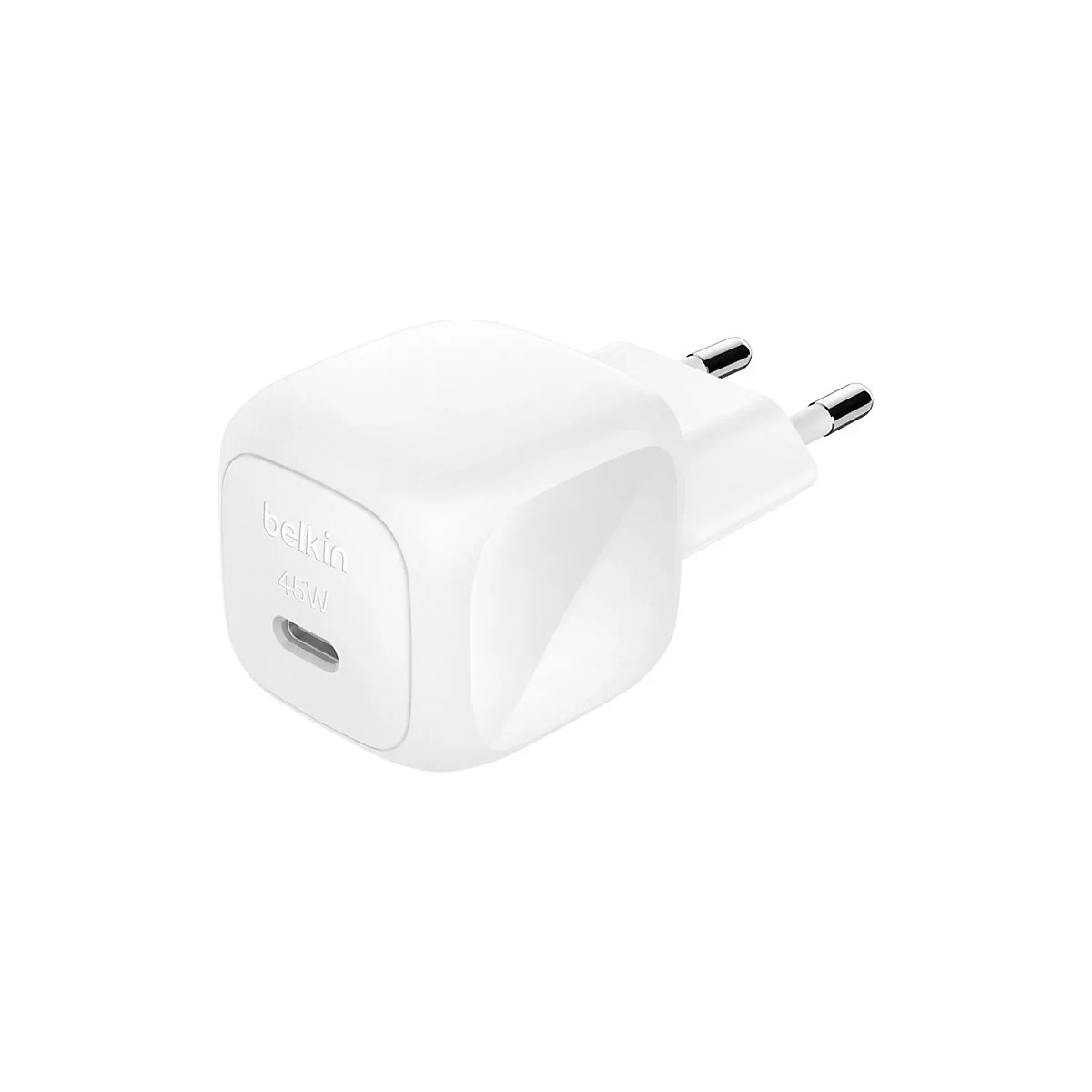Weißes Belkin-Ladegerät mit USB-C-Anschluss und 45W-Aufdruck. Stecker im Euro-Stecker-Format.