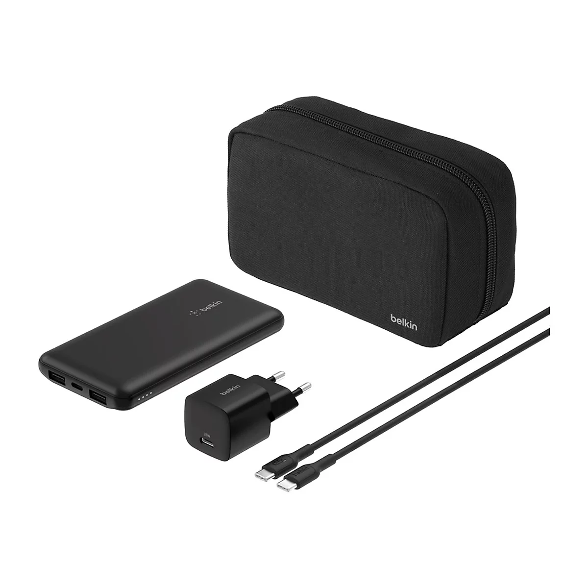 Schwarzes Belkin Lade-Set mit Powerbank, Ladeadapter, Kabeln und Aufbewahrungstasche.