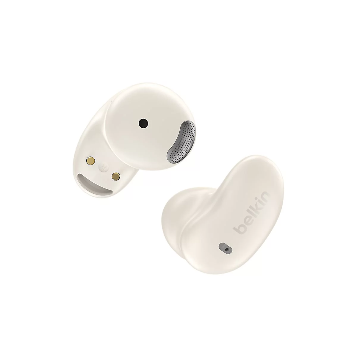 Deux écouteurs sans fil crème. L'un porte l'inscription Belkin, l'autre a une membrane grise.