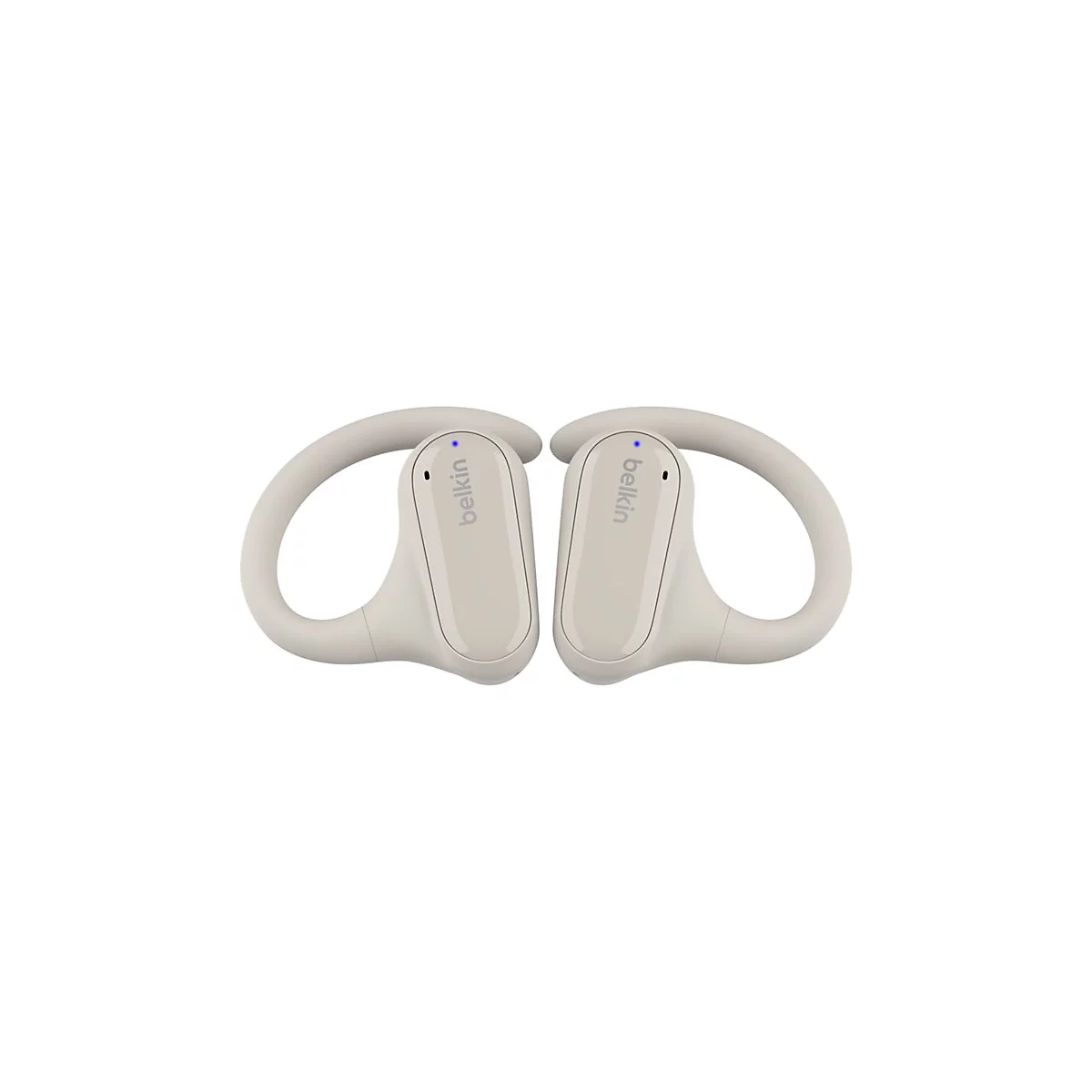 Beige Ohrhörer von Belkin. Jeder Ohrhörer hat einen Ohrbügel und das Belkin-Logo.