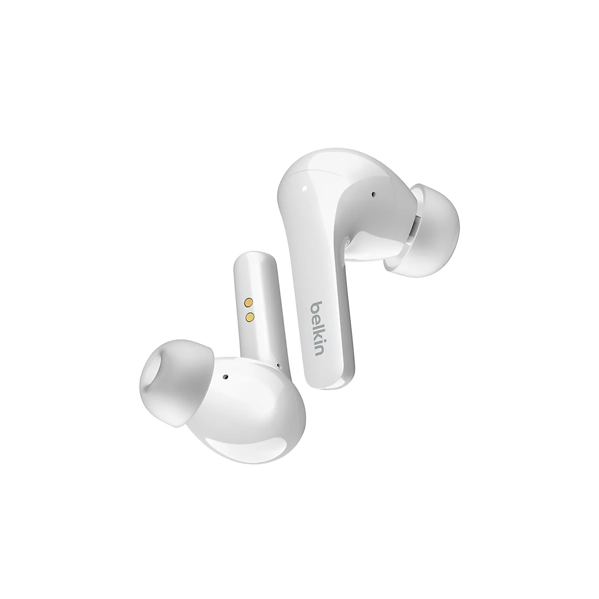 Deux écouteurs sans fil blancs avec le logo Belkin sur fond clair.