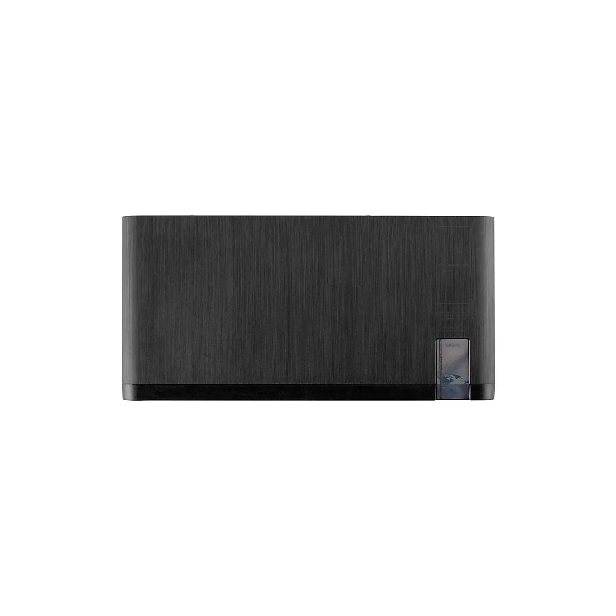 Appareil rectangulaire gris foncé avec des lignes verticales. Sur le côté droit se trouve un petit autocollant bleu avec le texte "belkin".