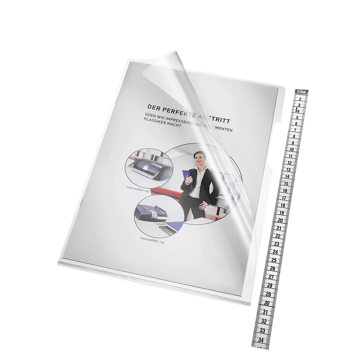 Een document in een transparante hoes, naast een liniaal met verdelingen.