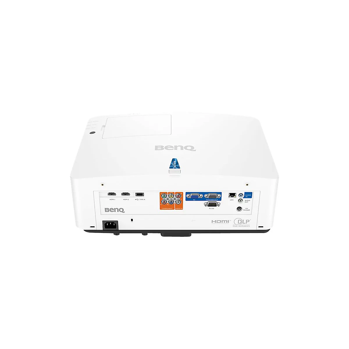 Nahaufnahme der Rückseite eines weißen BenQ-Projektors mit Anschlüssen, darunter HDMI, VGA und Audio. Das BenQ-Logo ist deutlich sichtbar.